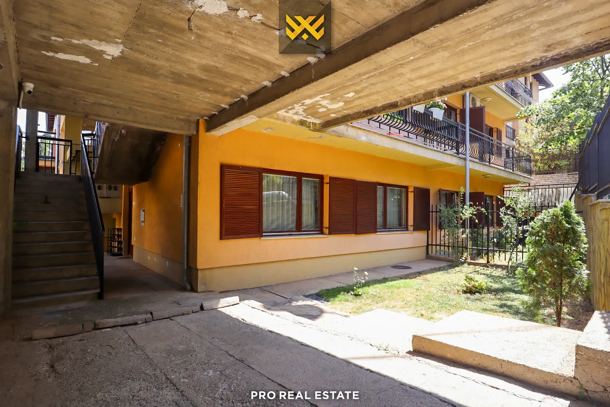 Kat shtëpie 80m² me #QIRA në Velani