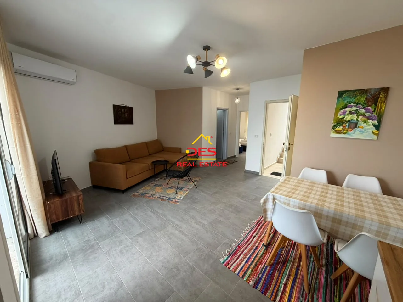 Jepet me qira apartament 1+1+ garazh në uji të ftohtë, vlorë – me pamje ballore nga deti