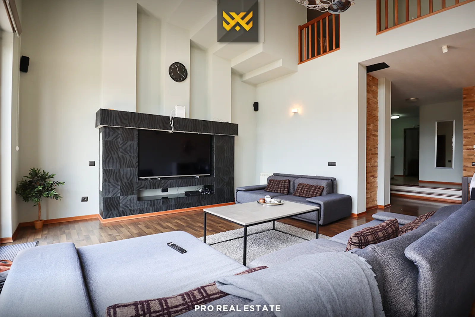 Shtëpi 606m² në #SHITJE në Taslixhe.