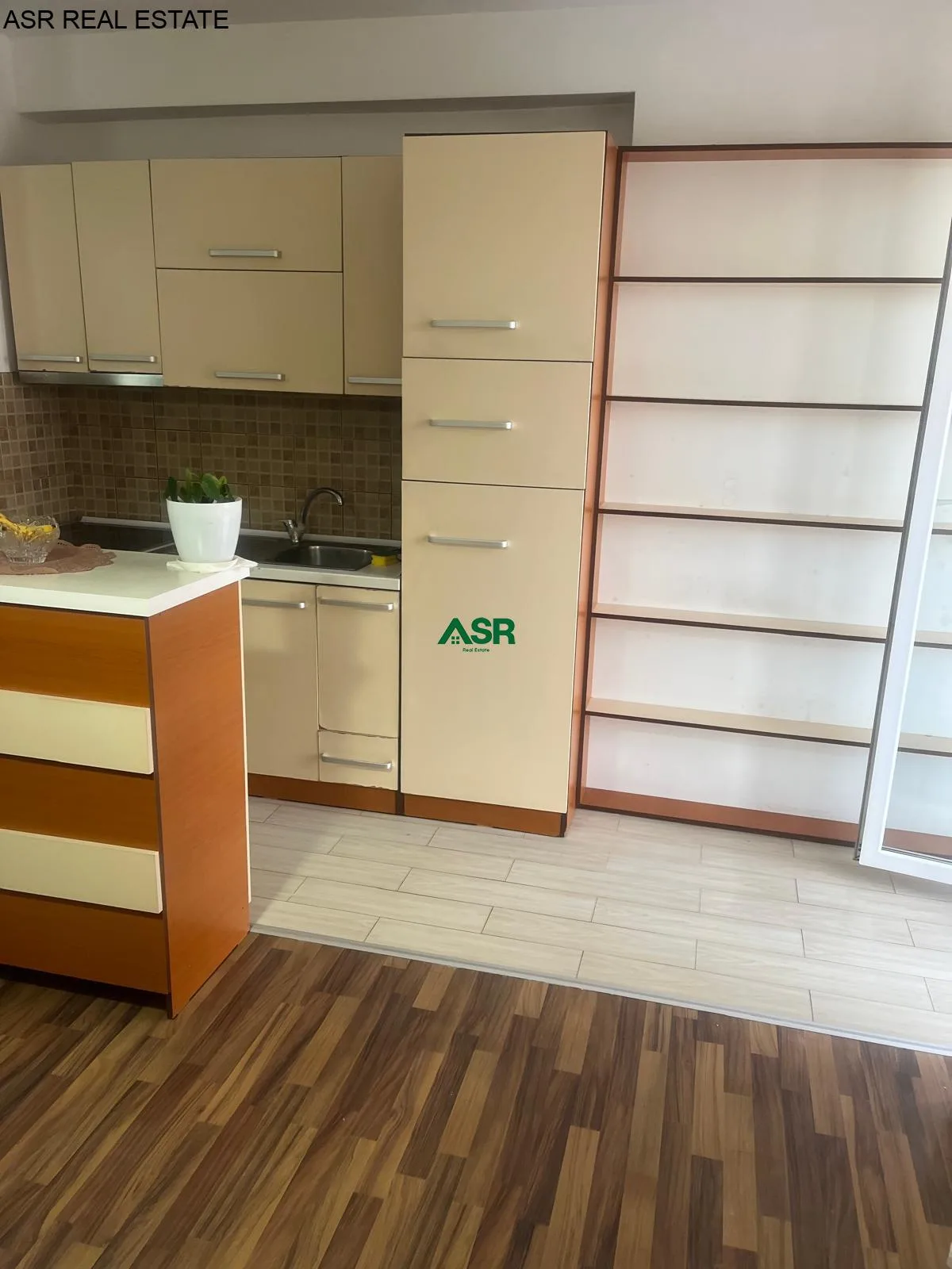 Banese 86 m2 me QIRA ne lagjen e Spitalit