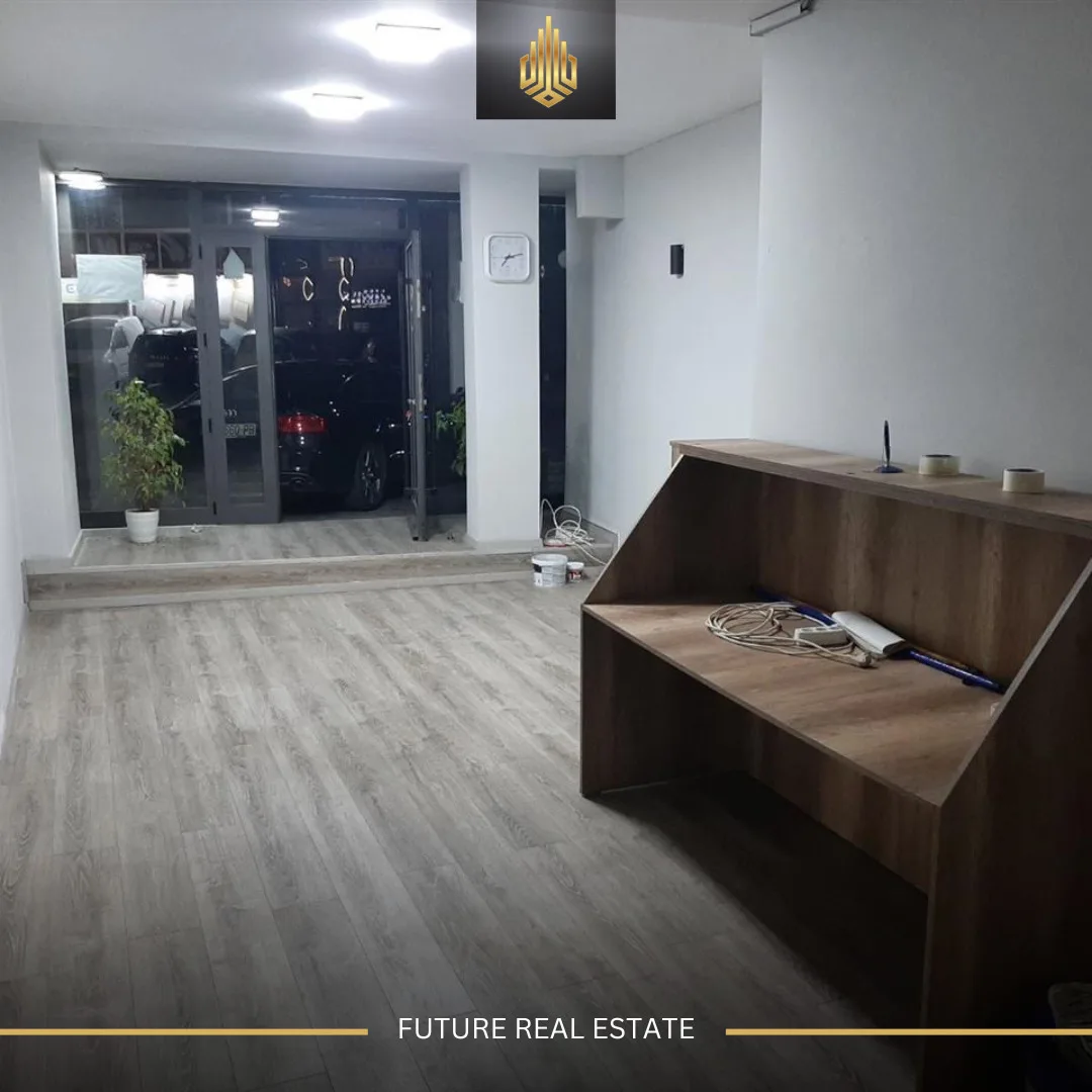 Lokal me QERA/35m²