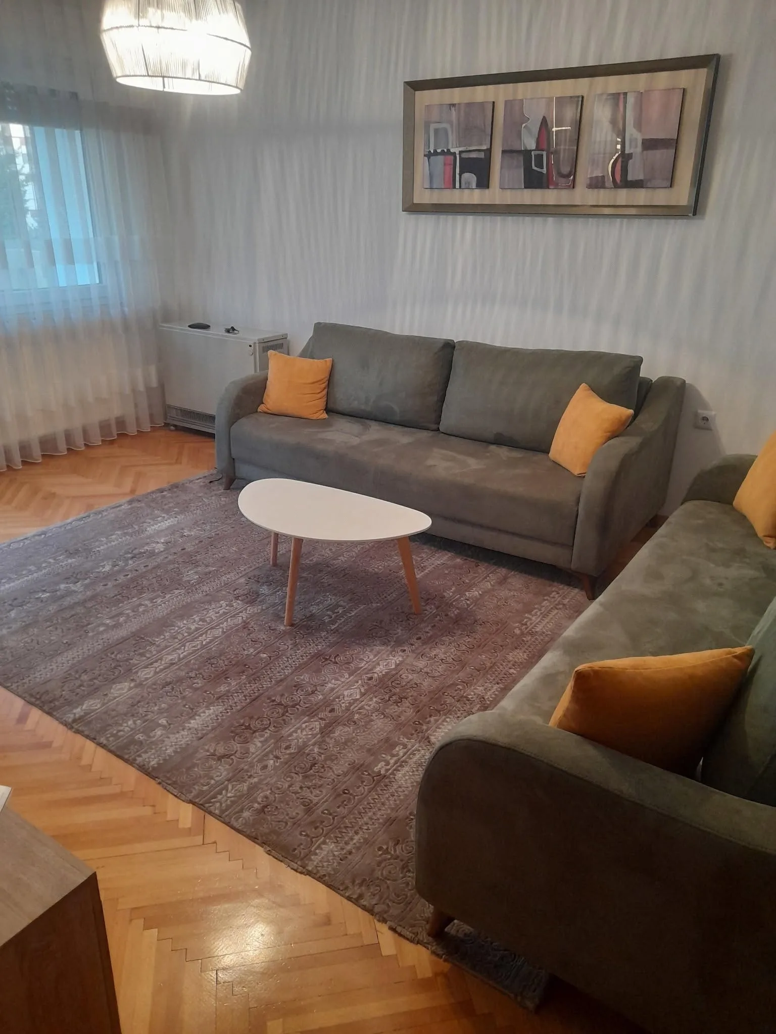 Banesë me qira 1+1 në Bregun e Diellit