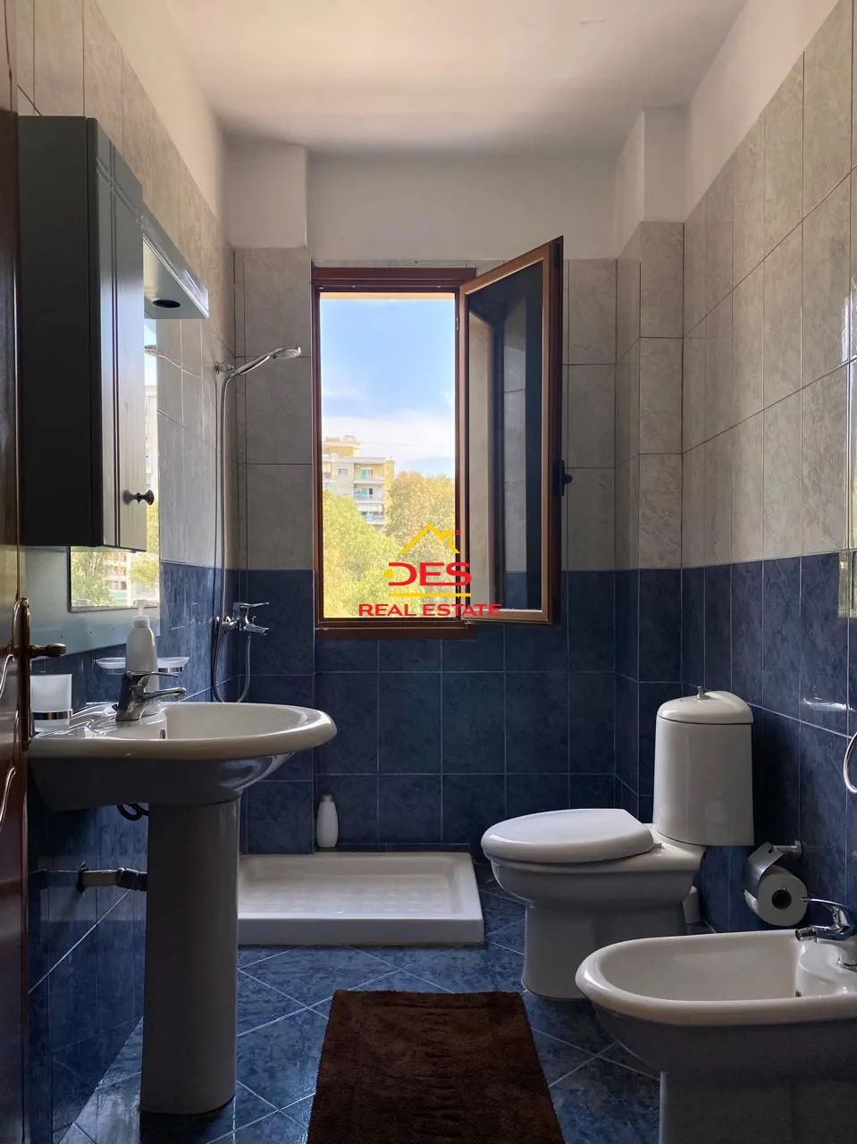 Jepet me qira apartament 3+1 pranë “aulona luna park” ,vlorë