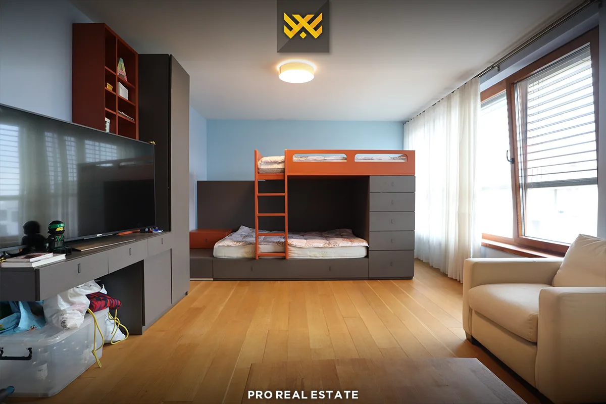 Shtëpi 290m² me #QIRA në Lagjen Qëndresa.