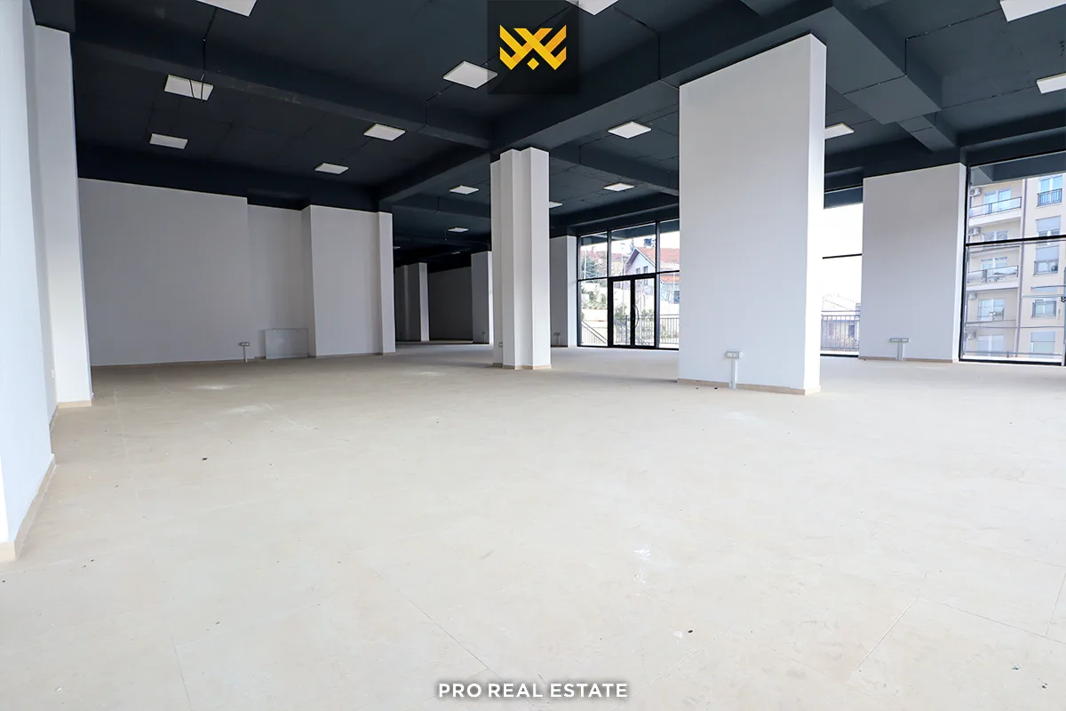 Lokal 525m² me #QIRA në Dragodan.