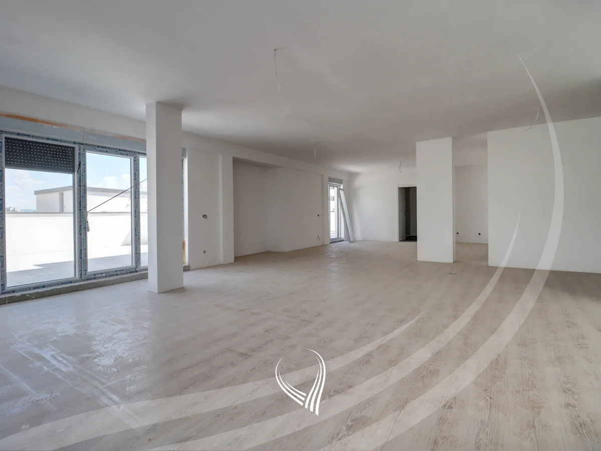 Penthouse me 3 dhoma gjumi në shitje në lagjen Prishtina e Re