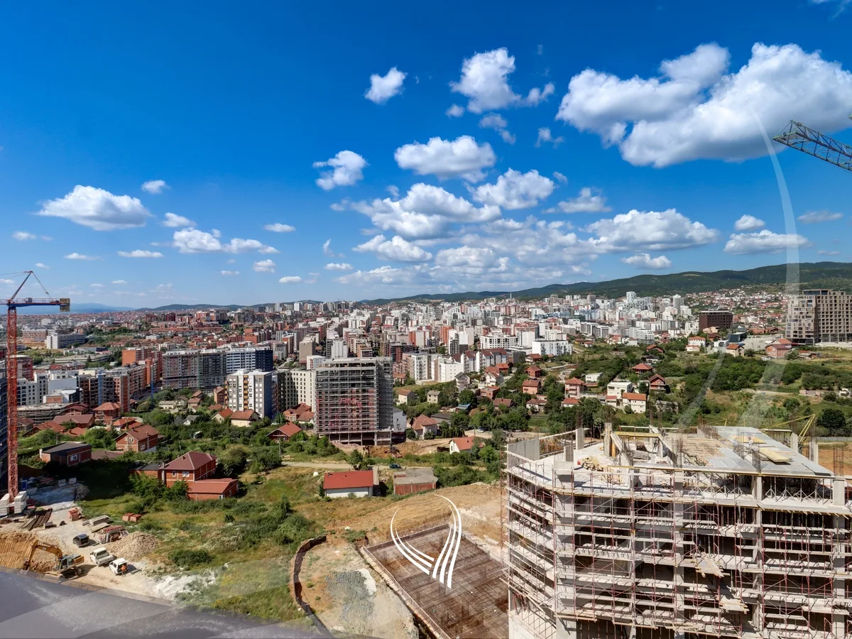 Penthouse me 3 dhoma gjumi në shitje në lagjen Prishtina e Re