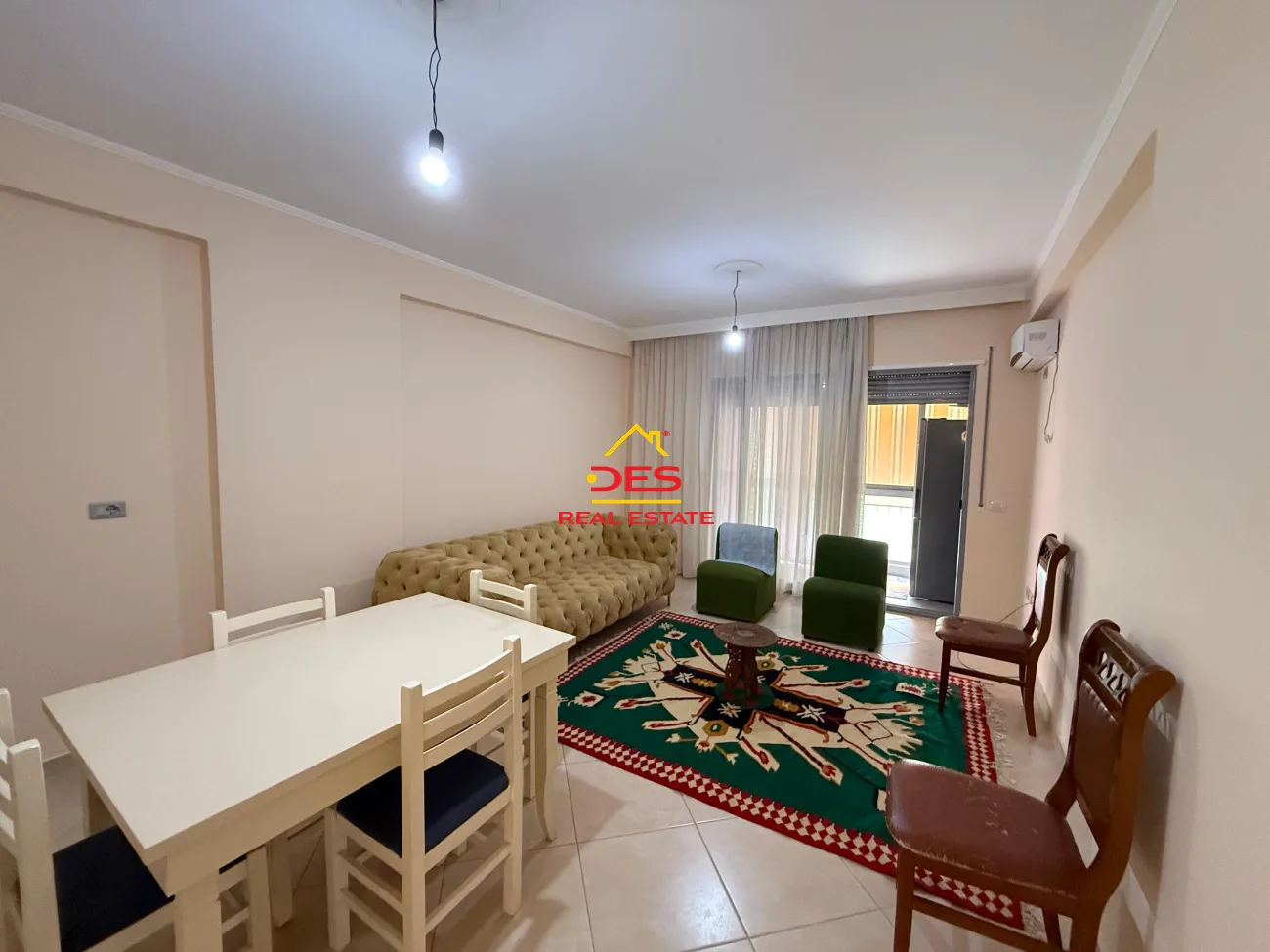 Jepet me qira apartament 2+1+2 te ish kombinati i peshkut, vlorë