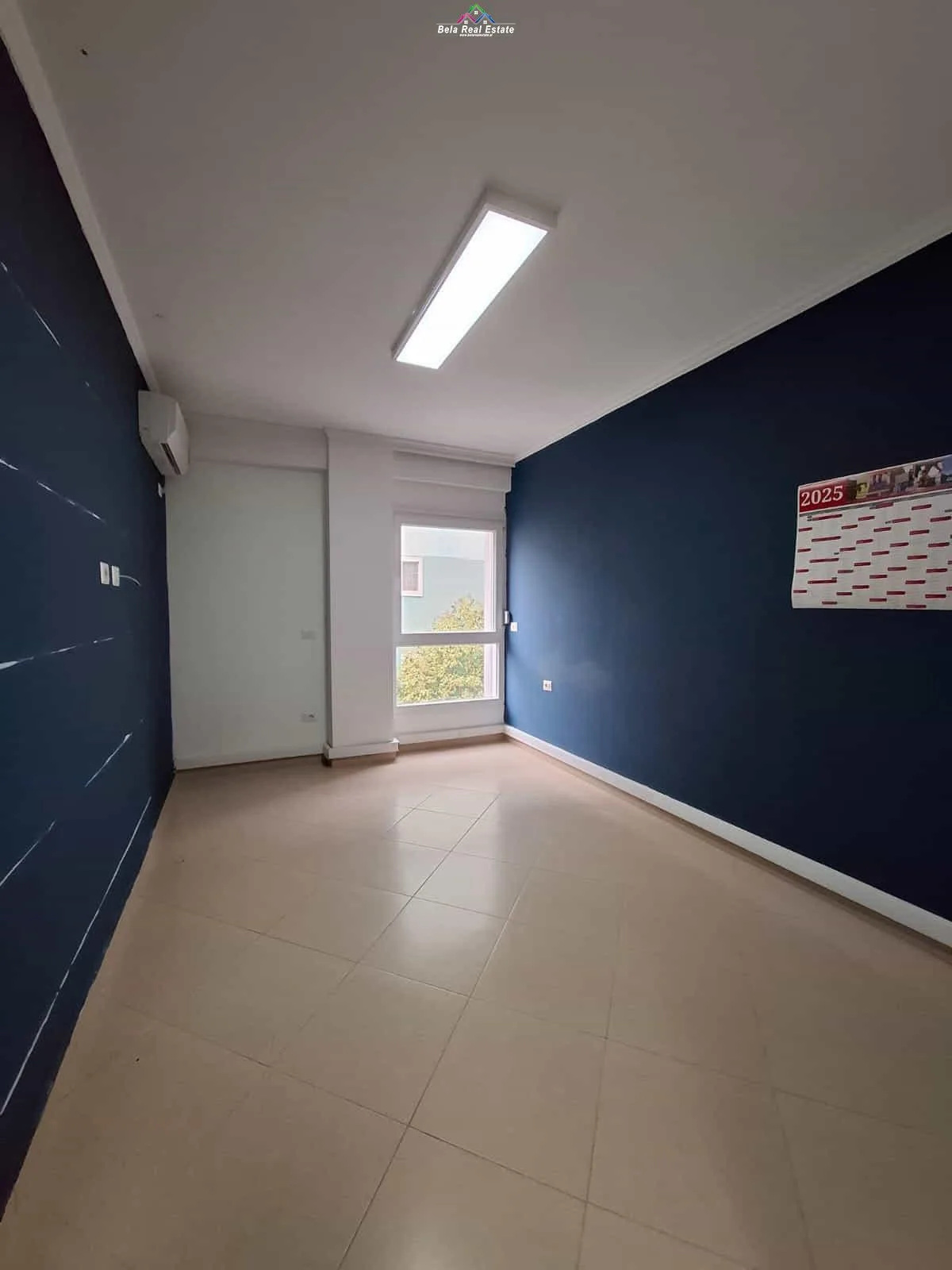 Zyre Me Qera 2+1 Ne Qender (ID BZ2732) Tirane