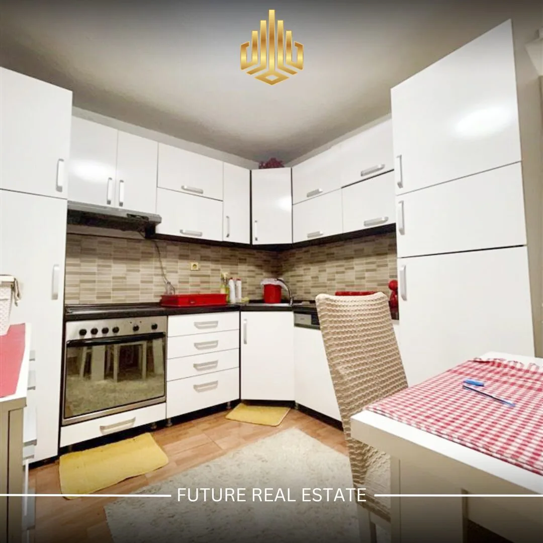 Shtëpi me QERA/250m²