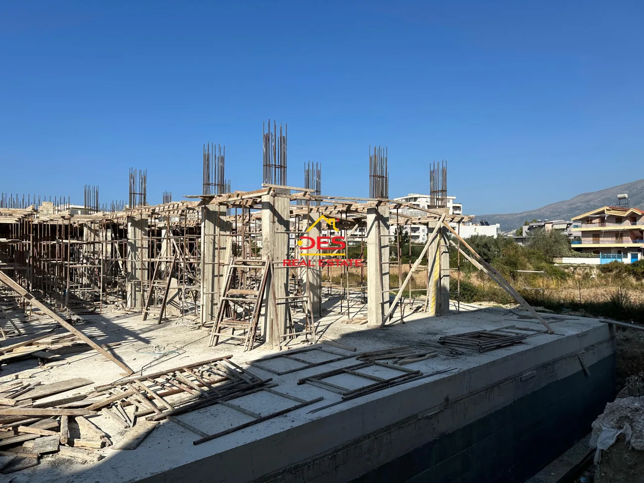 SHITET APARTAMENT 2+1 NË ORIKUM 🏗 Në proces ndërtimi