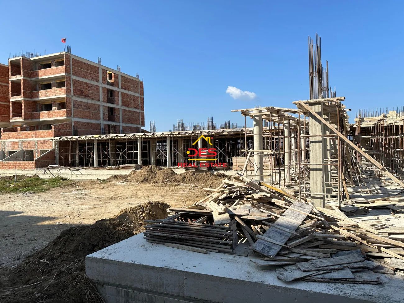 SHITET APARTAMENT 2+1 NË ORIKUM 🏗 Në proces ndërtimi