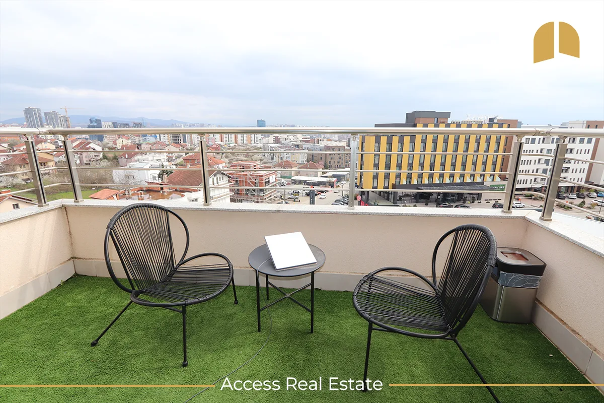 SHITET URGJENT! Penthouse në SHITJE – 4 dhoma gjumi + garazh – Arbëri