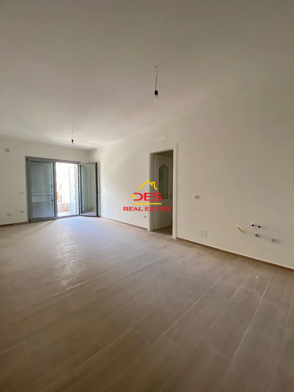 Shitet apartament 1+1 në qëndër,orikum