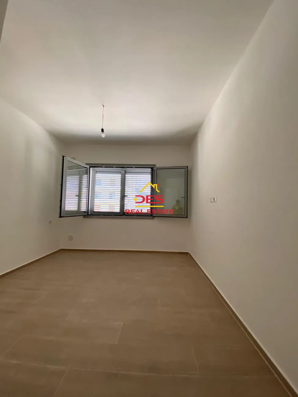 Shitet apartament 1+1 në qëndër,orikum