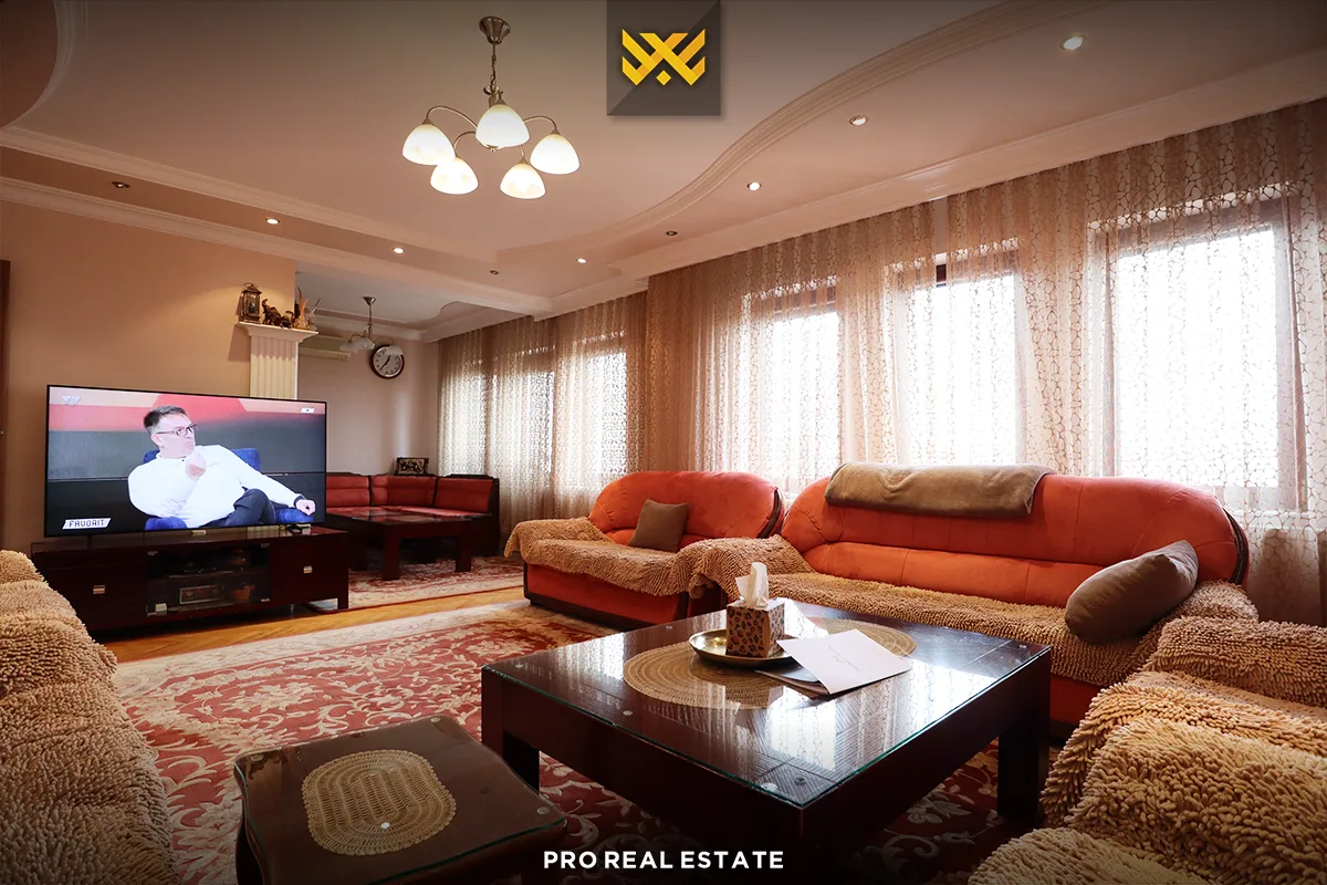 Shtëpi 373.86m² për #SHITJE në Lagjen Vreshta.