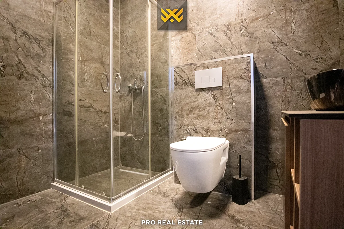 Banesë Penthouse 107m² + 145m² për #SHITJE te Prishtina e Re.