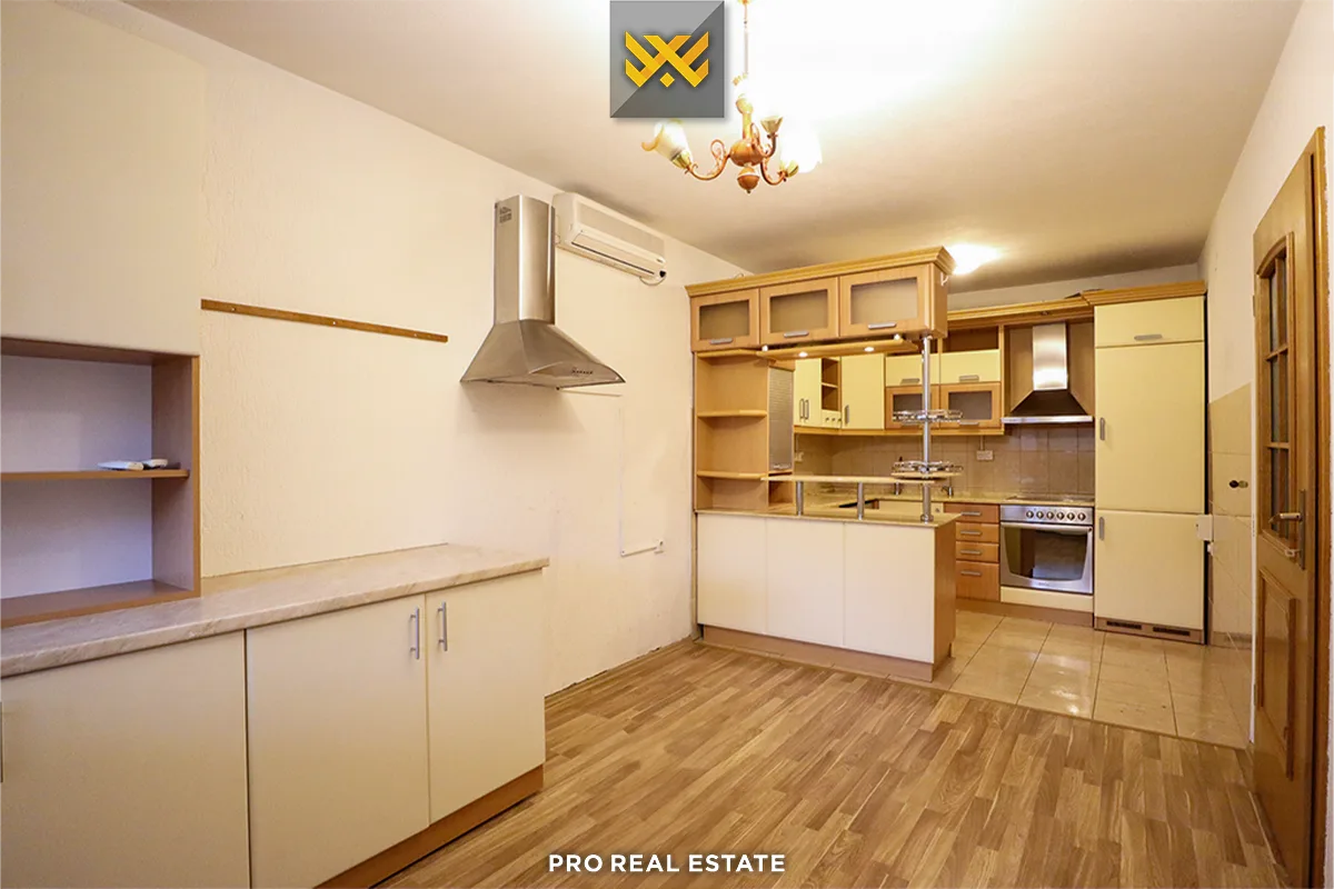Shtëpi 200m² + 200m² për #SHITJE në Dragodan