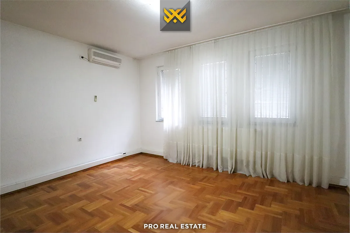 Shtëpi 200m² + 200m² për #SHITJE në Dragodan