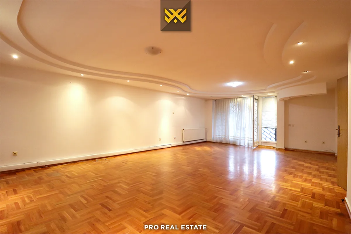 Shtëpi 200m² + 200m² për #SHITJE në Dragodan