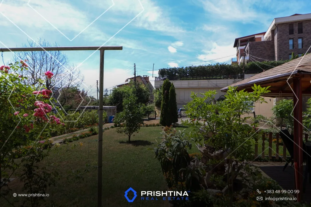 Shtëpi me #shitje 215m² në Taslixhe