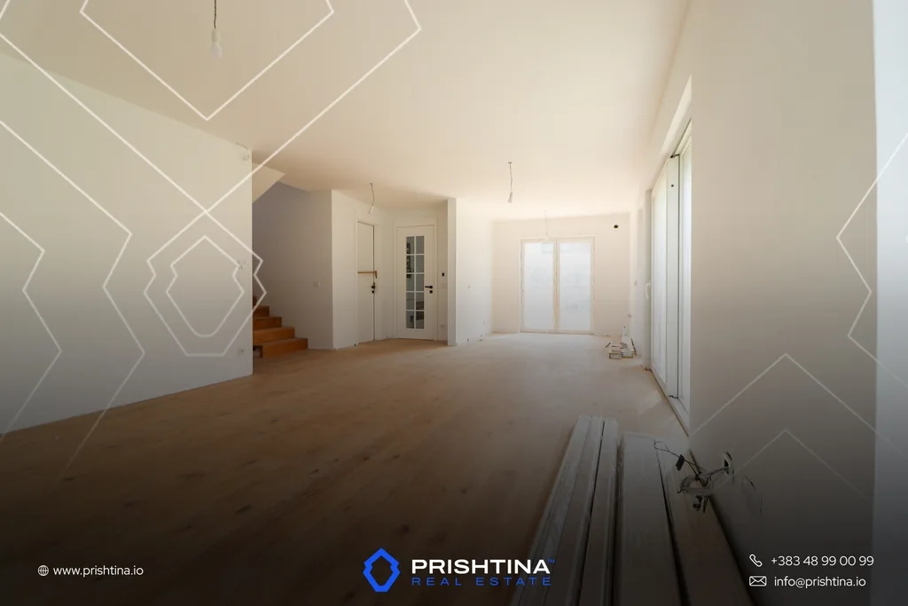 Shtëpi në #shitje 400m² te Qendresa Home