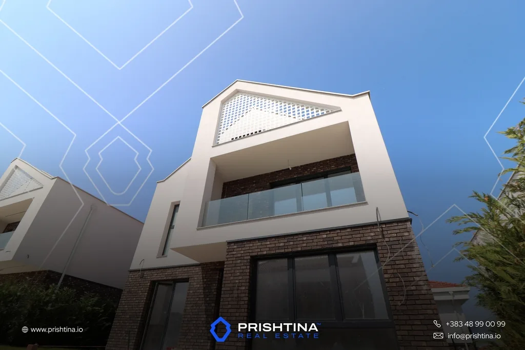 Shtëpi në #shitje 400m² te Qendresa Home