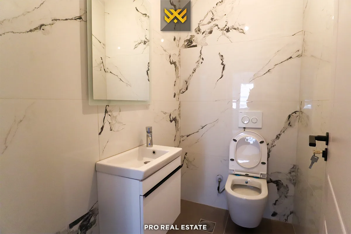 Banesë 93m² me #QIRA në Fushë Kosovë