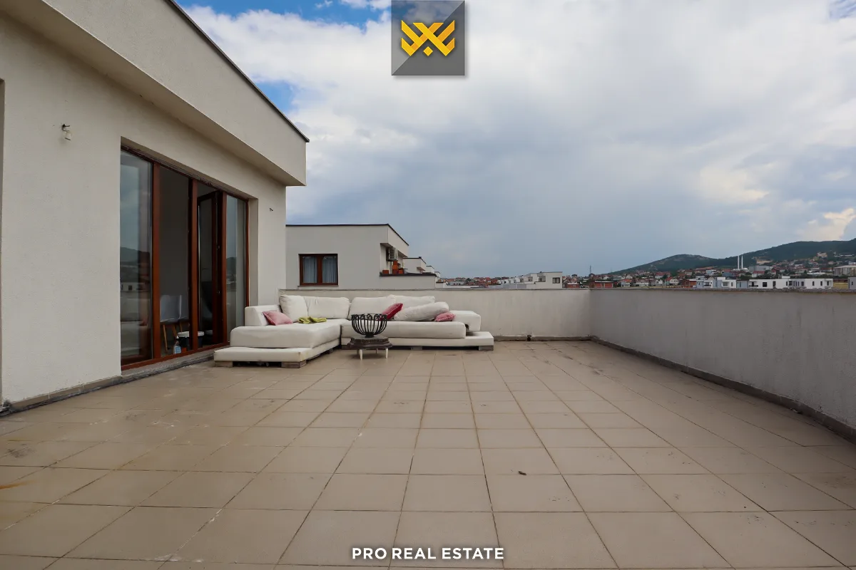 Shtëpi 275m² për #SHITJE në Bërnicë e Poshtme