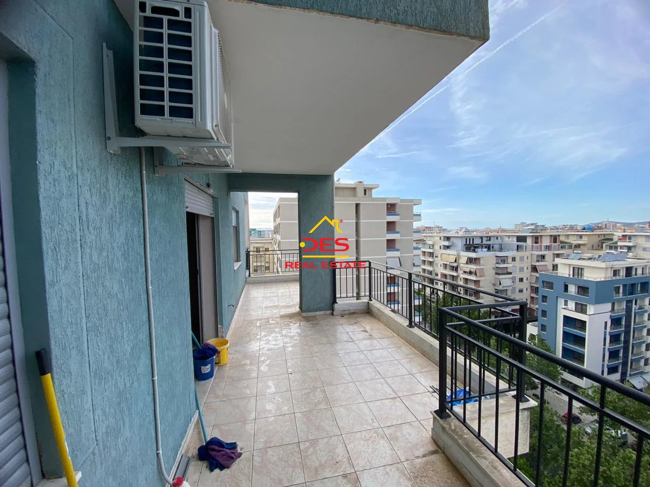 Jepet me qira apartament 2+1 te rruga e çipajve,vlorë.