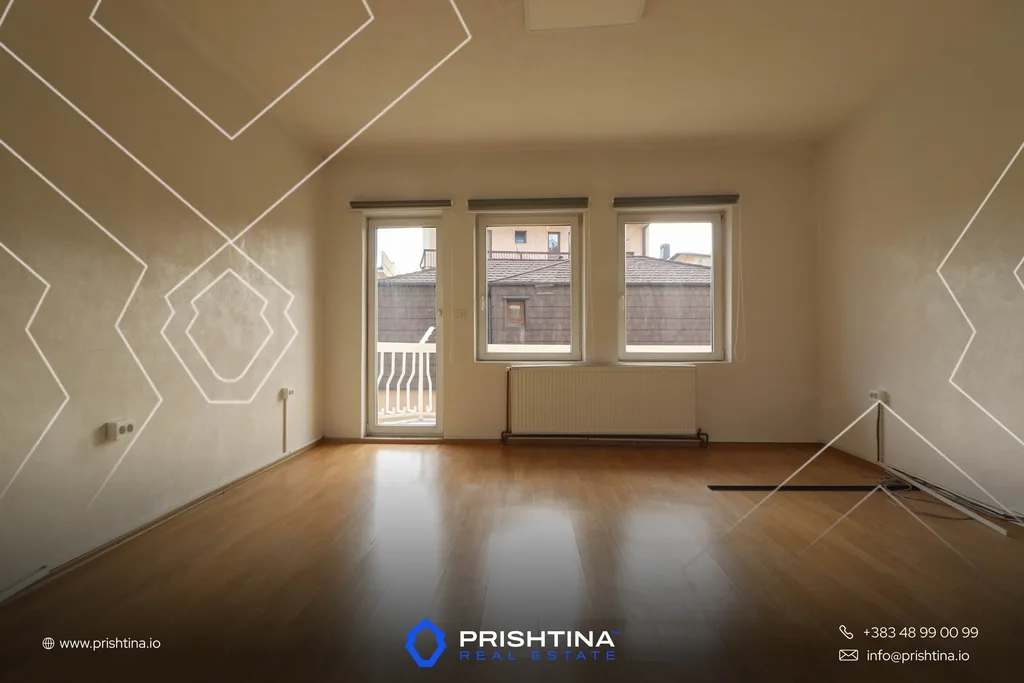 Zyrë me qira 300m² në Aktash