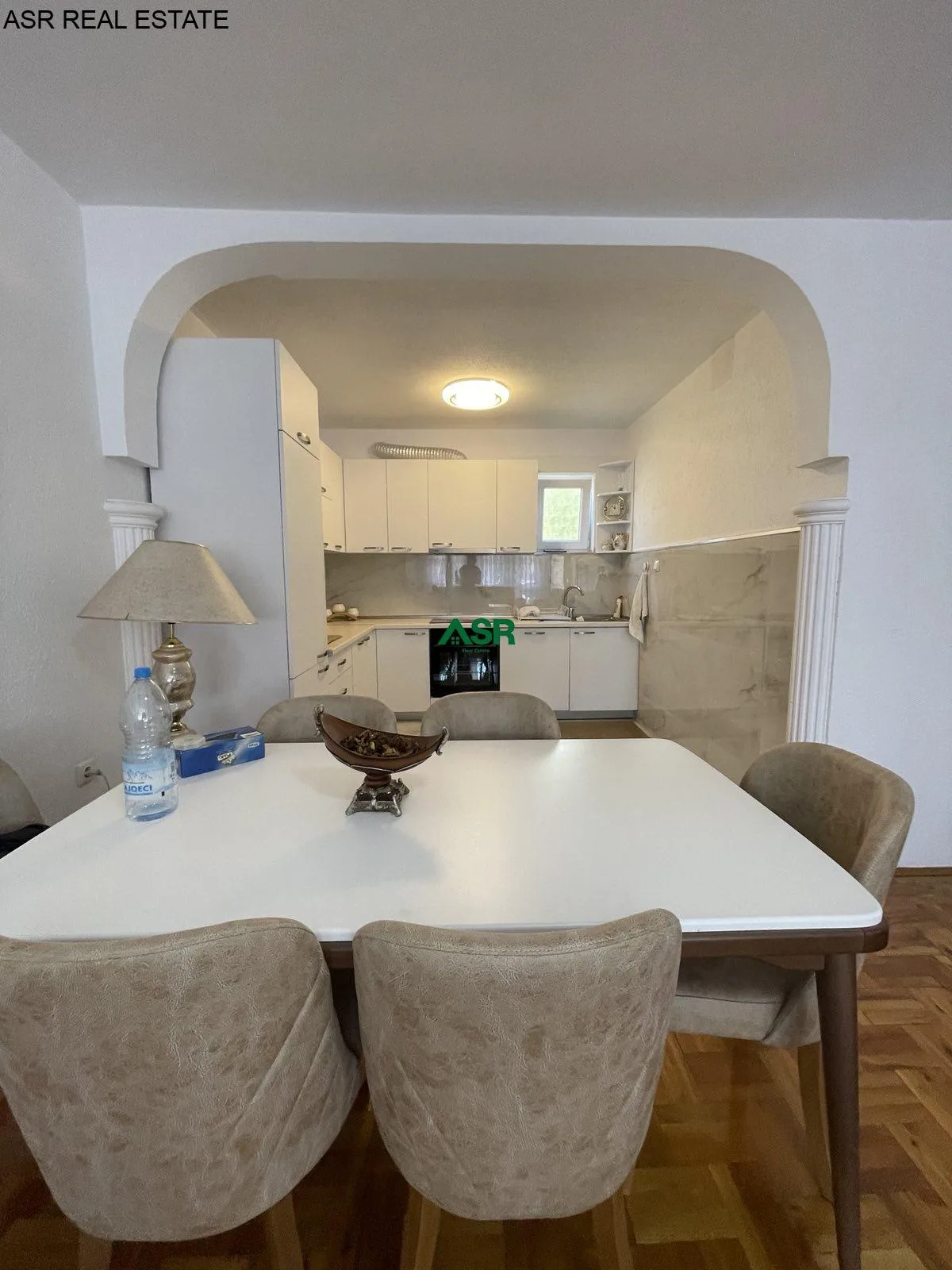 Ofrohet shtepia me siperfaqe 220 m² per #SHITJE në lagjen Hani i Dilit