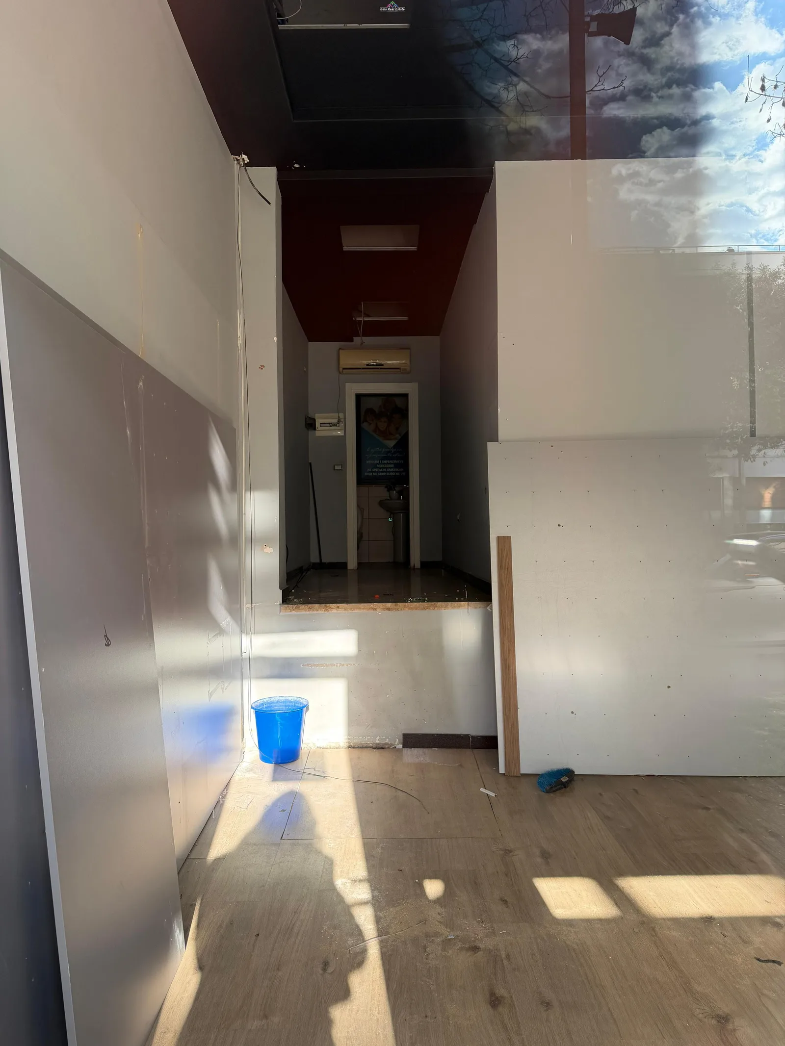 Dyqan Me Qera Tek Bulevardi Zogu i Pare (ID BD21847) Tirane