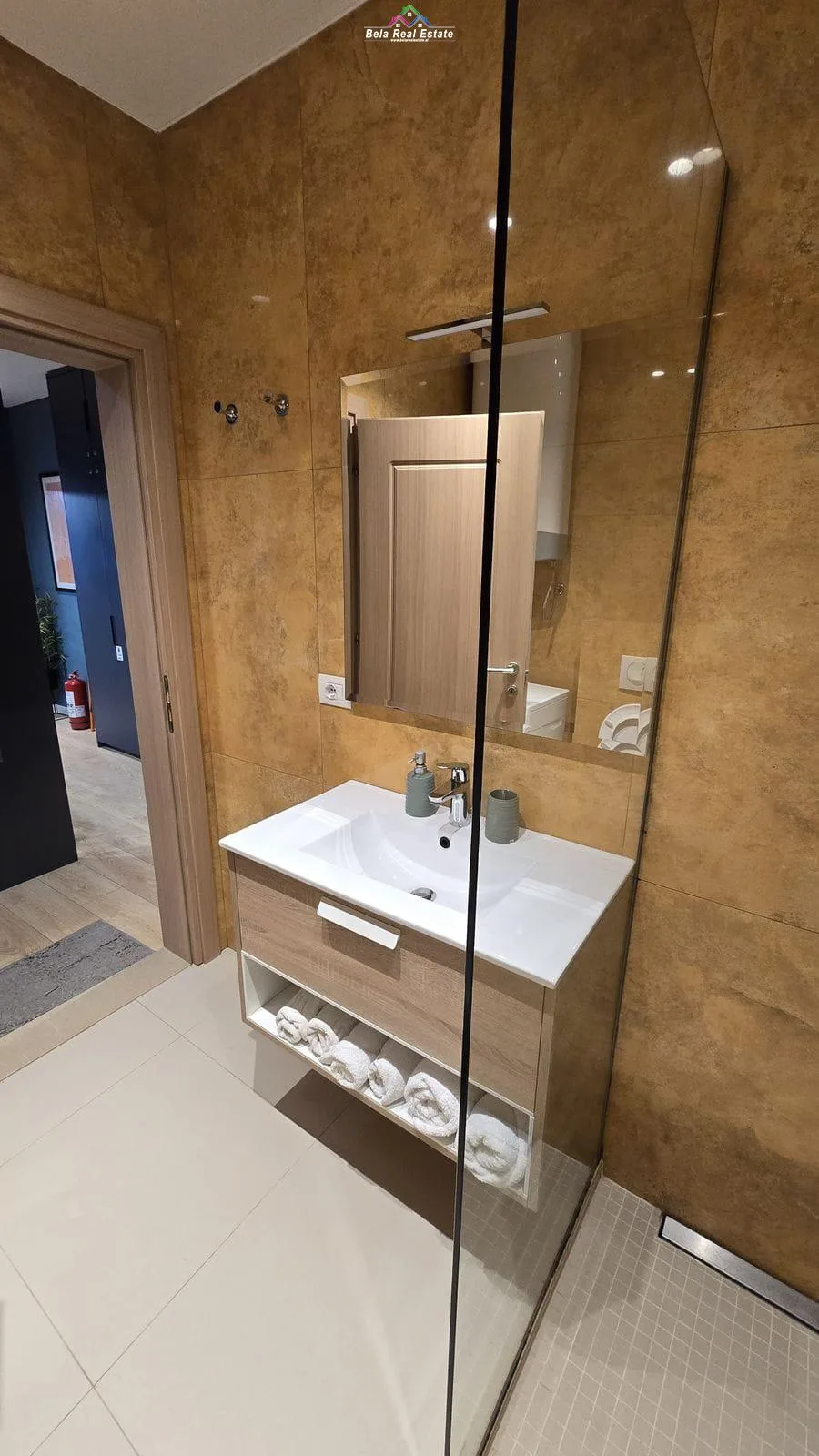 Apartament Me Qera 2+1 ne Qender (ID B2201620) Tirane