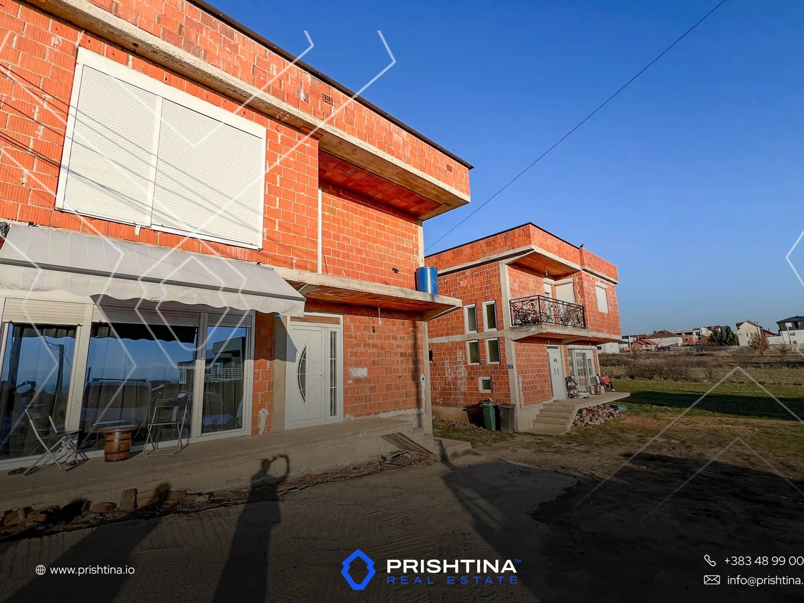 2 Shtëpi në #shitje në Hajvali 180m² secila 🏡✨