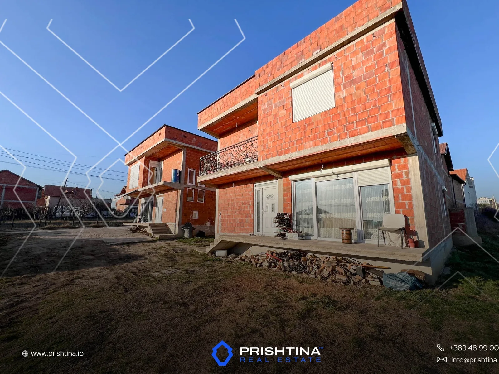 2 Shtëpi në #shitje në Hajvali 180m² secila 🏡✨