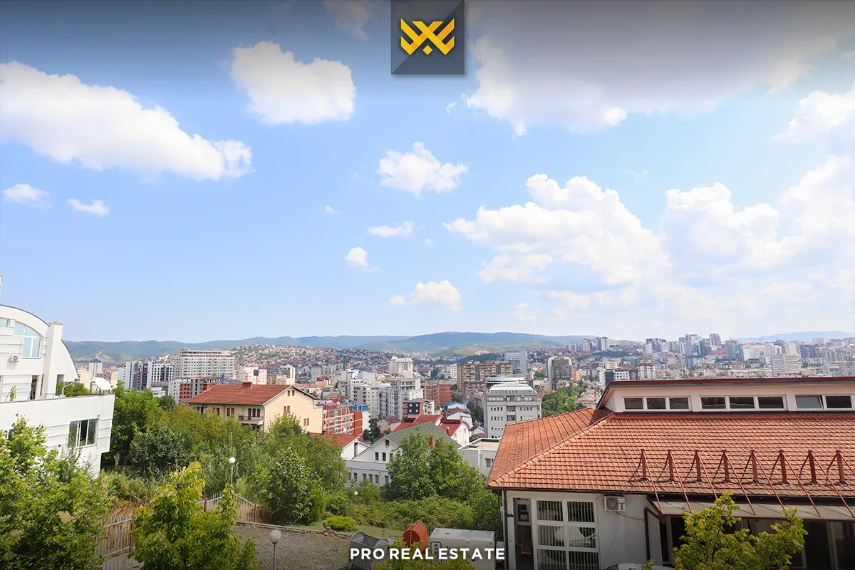Banesë 120m² me #QIRA në Dragodan.