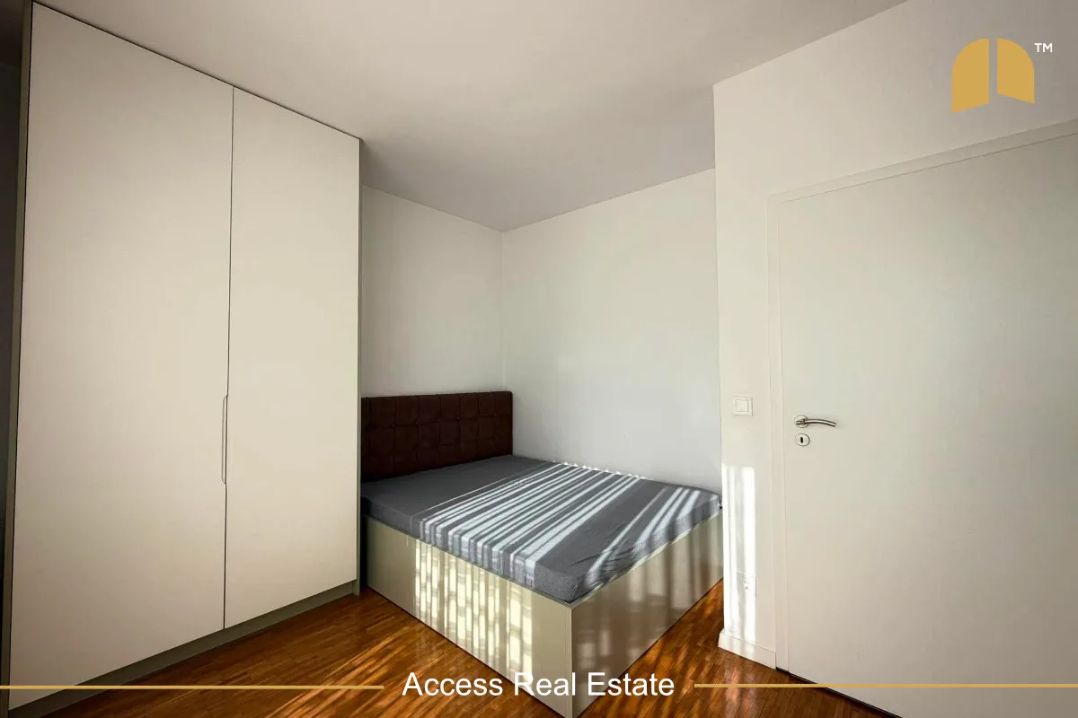 Banesë në SHITJE – 2 dhoma gjumi + 2 garazha – Kalabri