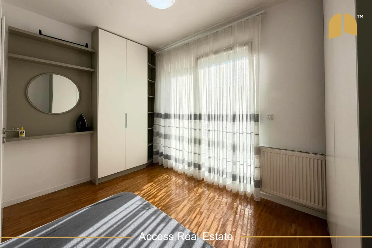 Banesë në SHITJE – 2 dhoma gjumi + 2 garazha – Kalabri