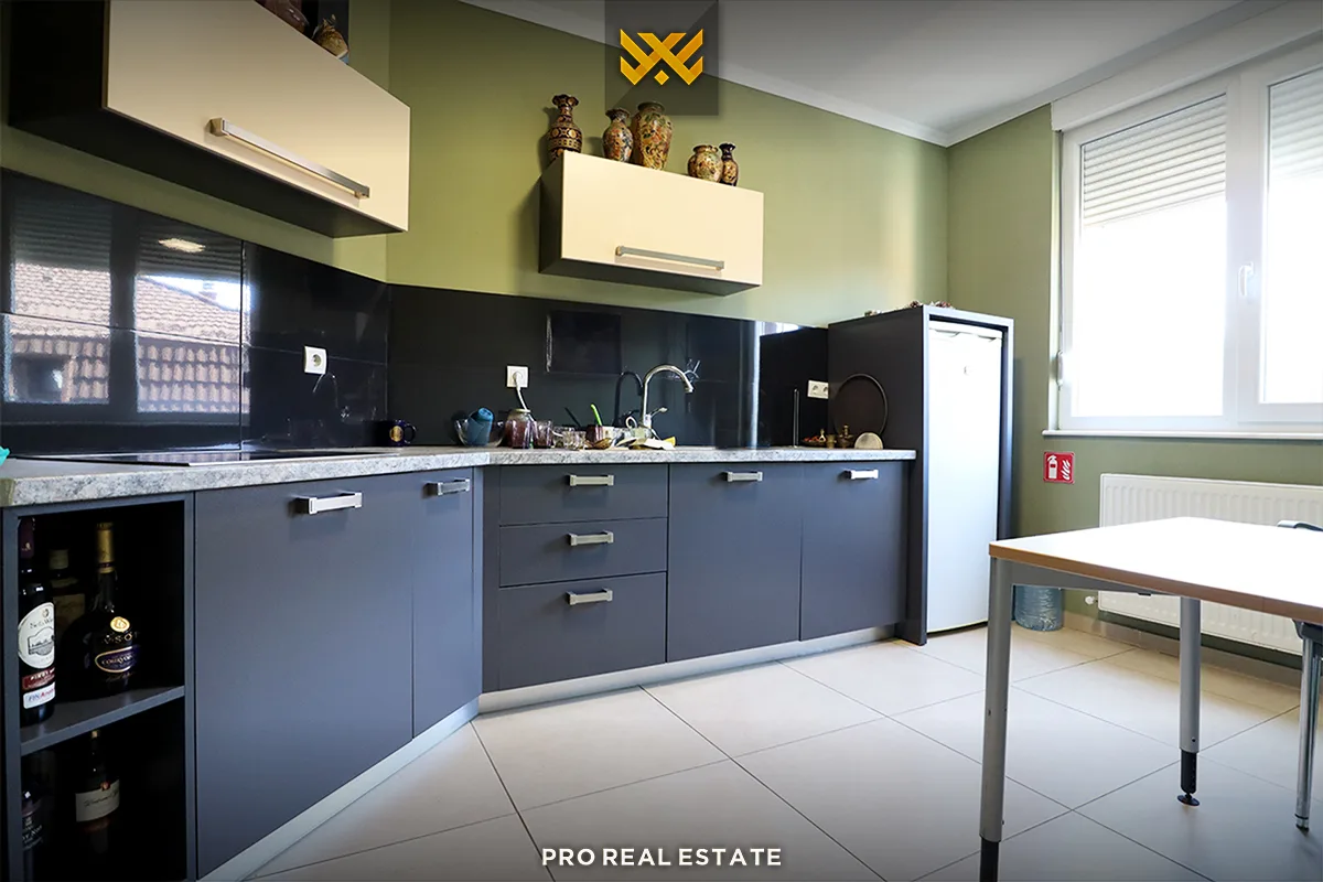 Banesë 92.6m² në #SHITJE në Aktash.