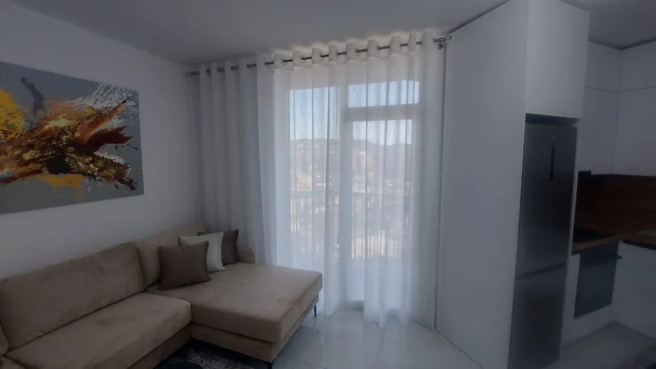 Apartament  me Qera 1+1 ne Yzberisht ( B2101189) Tirane