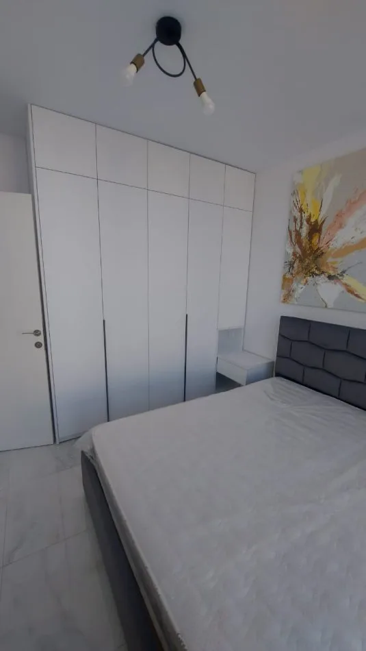 Apartament  me Qera 1+1 ne Yzberisht ( B2101189) Tirane