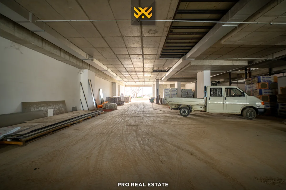 Lokal 1823m² me #QIRA në Prizren