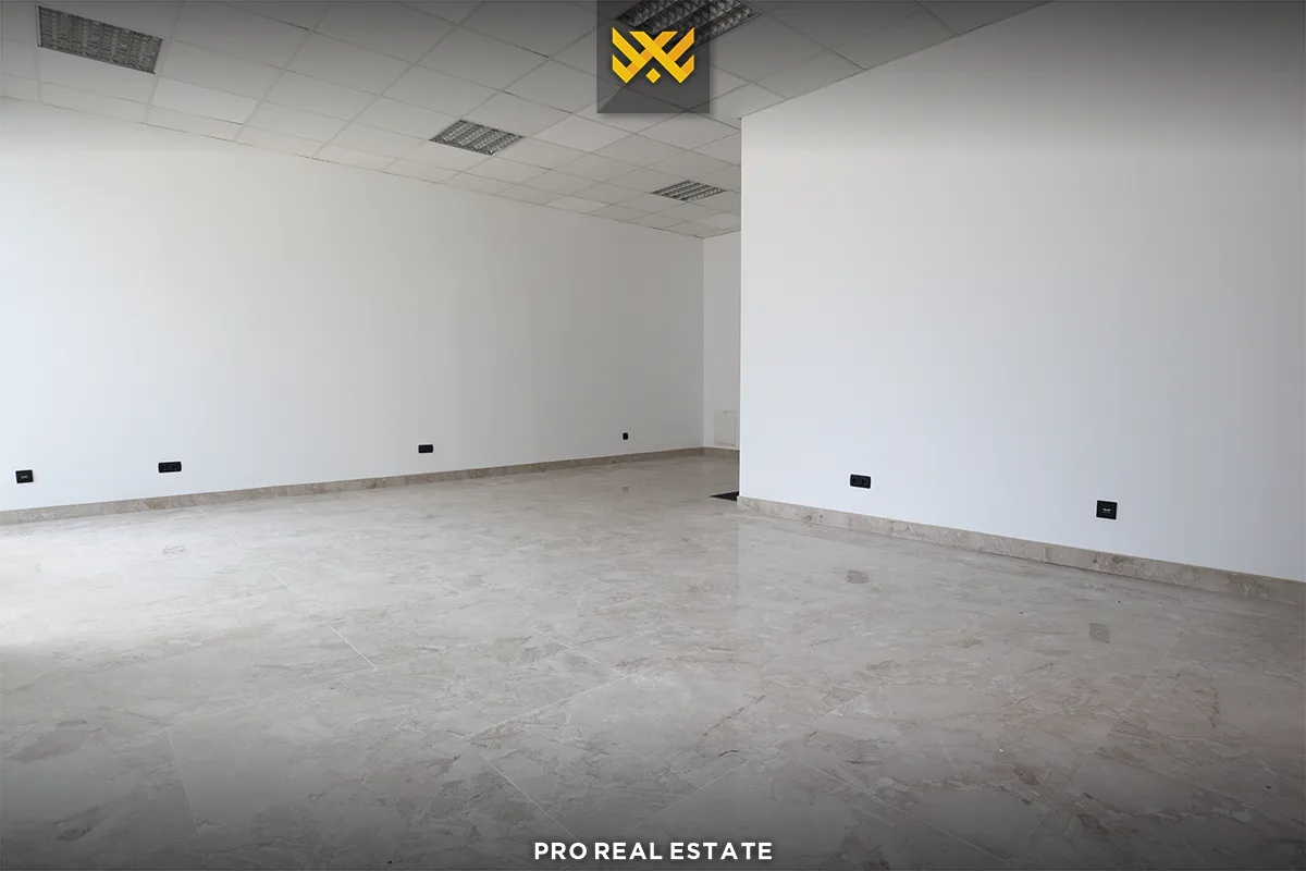 Lokal 60m² me #QIRA në Emshir.