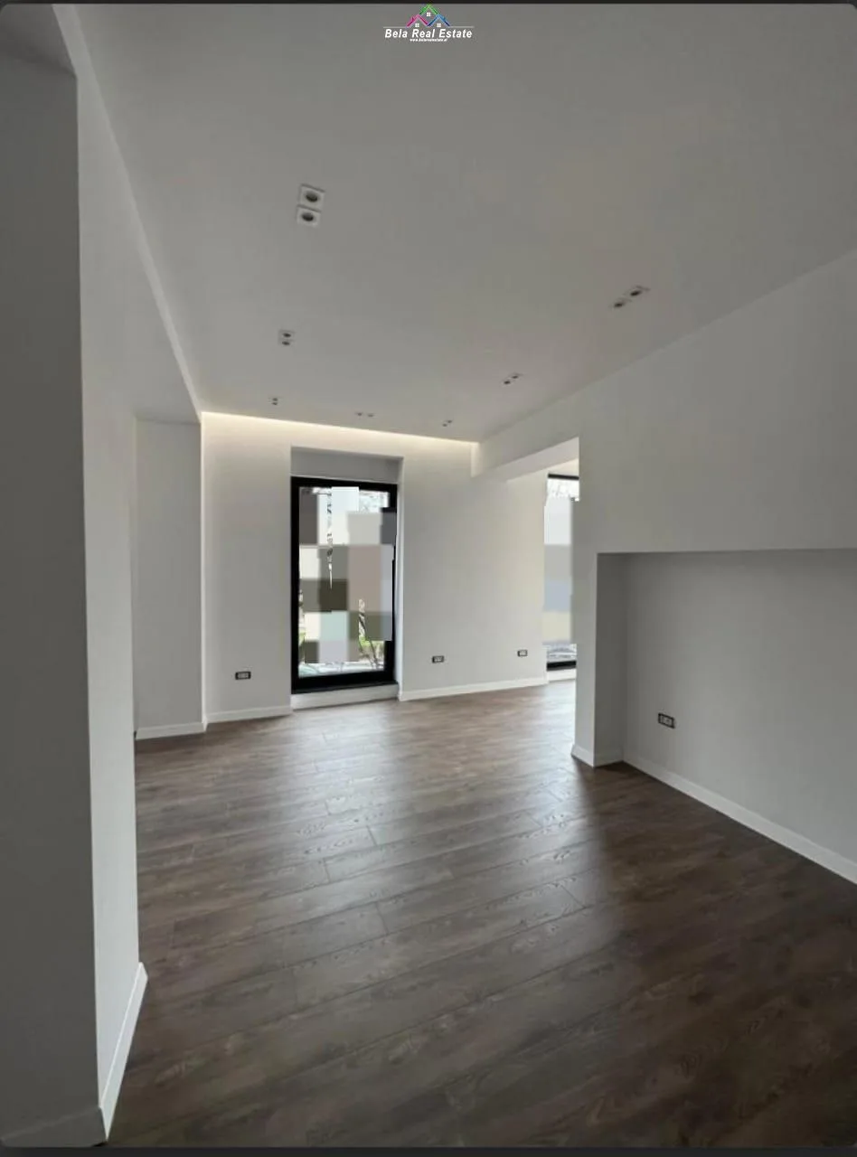 Zyre/Ambient Biznesi Me Qera ne Qender (ID BZ2330) Tirane
