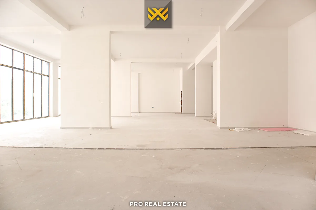 Lokal 313m² për #SHITJE te Prishtina e Re.