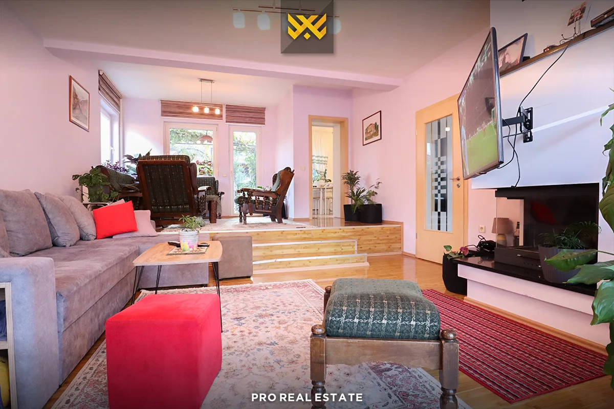 Shtëpi 260m² me #Qira në Gërmi.