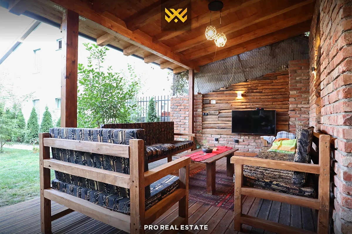 Shtëpi 260m² me #Qira në Gërmi.