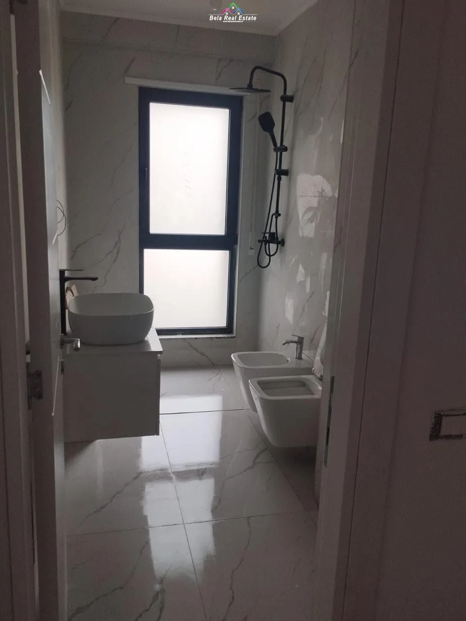 Zyre Me Qera 1+1 Tek Bulevardi i Ri (ID BZ2796) Tirane