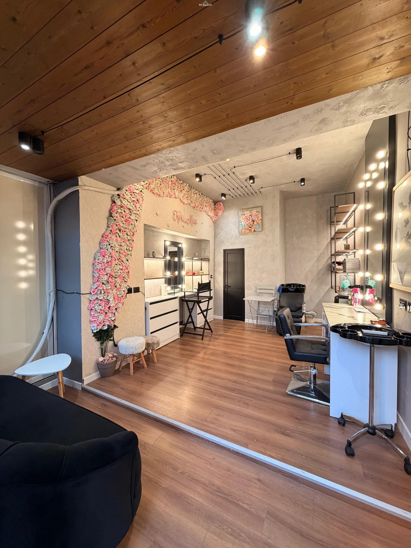 Shitet Biznesi Make Up Studio Ne Vasil Shanto ( ID BSHB175) Tirane